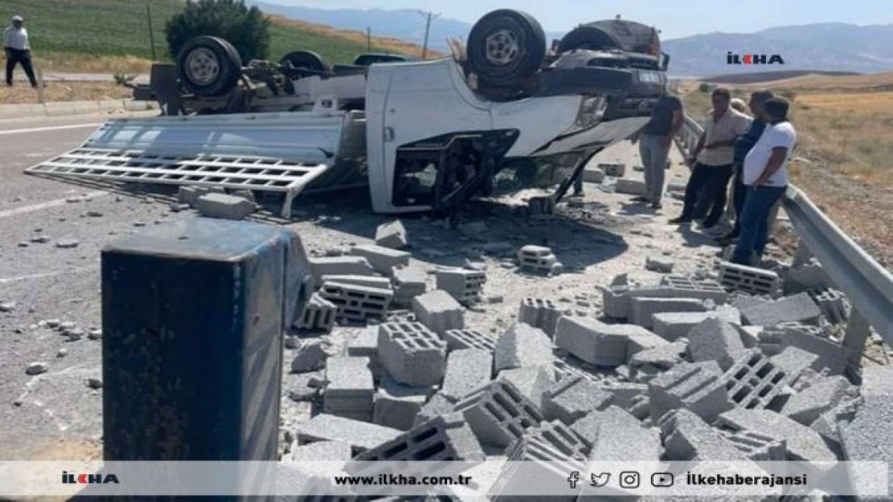 ​Taksi ile bims yüklü pikap çarpıştı: Bir ölü bir yaralı