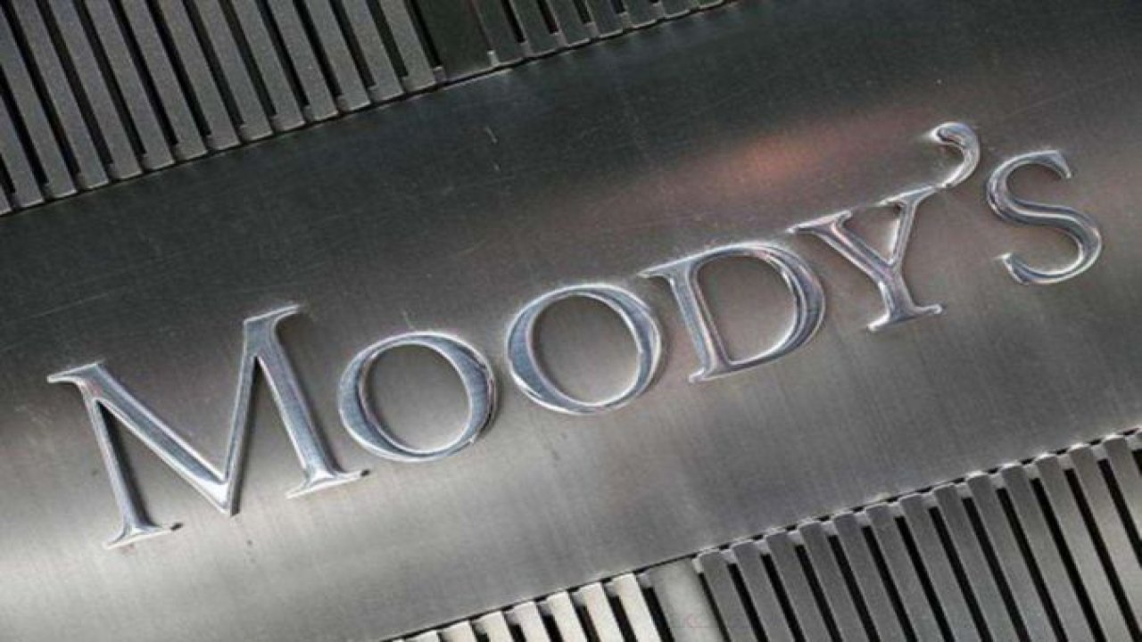 Moody's Türkiye'nin kredi notunu düşürdü