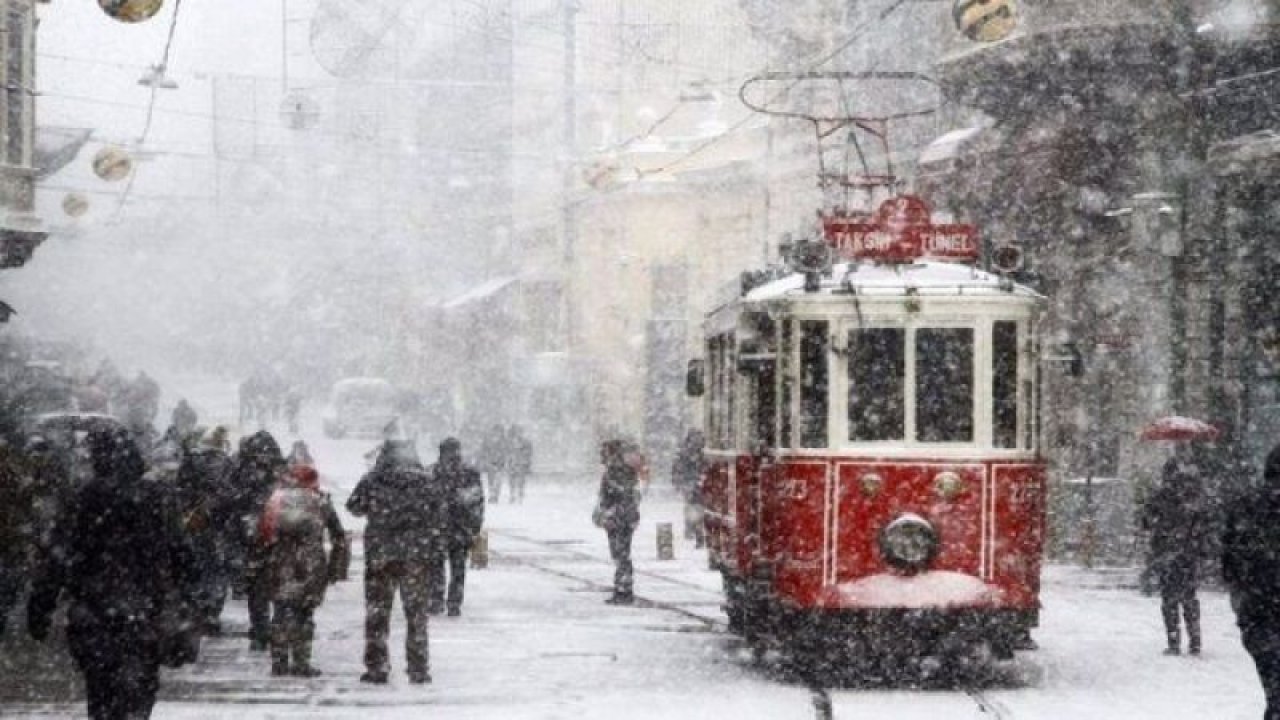 Meteoroloji'den İstanbul'a kar müjdesi