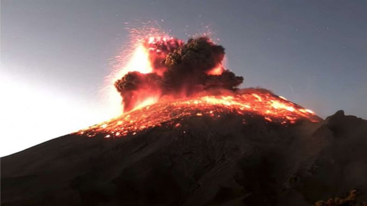 Popocatepetl Yanardağı’nda patlama