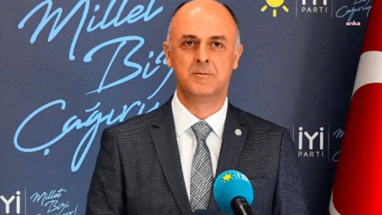 ÜMİT ÖZLALE: SAYIN ERDOĞAN, SİZ İSTEDİĞİNİZ KADAR ‘FAİZ SEBEP, ENFLASYON SONUÇ’ DEYİN. İŞİN DOĞRUSU; SİZ SEBEPSİNİZ, KRİZ DE SONUÇ. AKSİNİ DÜŞÜNEN DE BU İŞİ BİLMİYORDUR