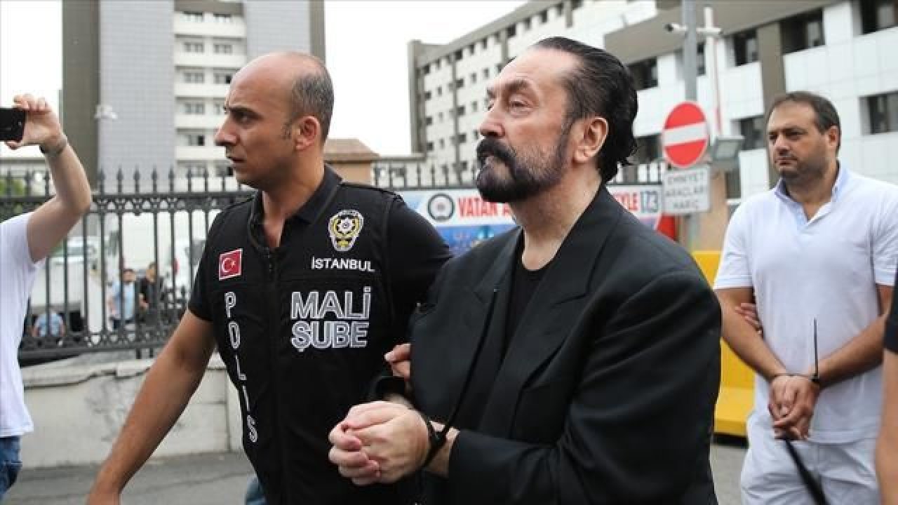 Adnan Oktar'ın avukatı duruşmayı birbirine kattı! " Beni çıkartacak adam anasının karnından doğmadı"