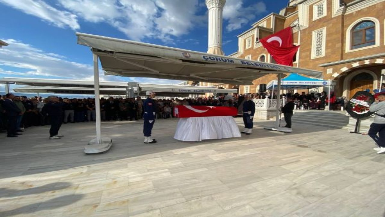 ŞEHİT UZMAN ONBAŞI MUHAMMED KARAÇAM SON YOLCULUĞUNA UĞURLANDI