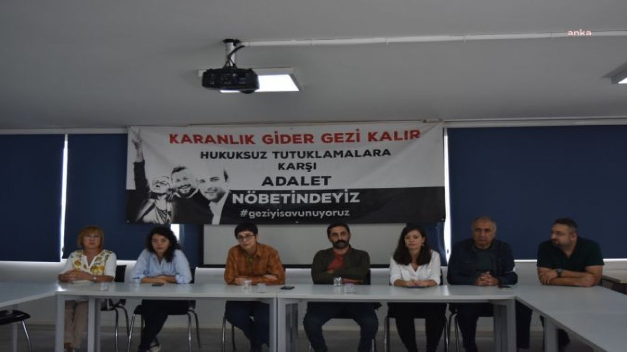 GEZİ TUTUKLULARI İÇİN BAŞLATILAN ADALET NÖBETİ 5 AYI GERİDE BIRAKTI. KARAKUŞ CANDAN: "ARKADAŞLARIMIZ SERBEST KALANA KADAR ADALET NÖBETİ'Nİ BIRAKMAYACAĞIZ"