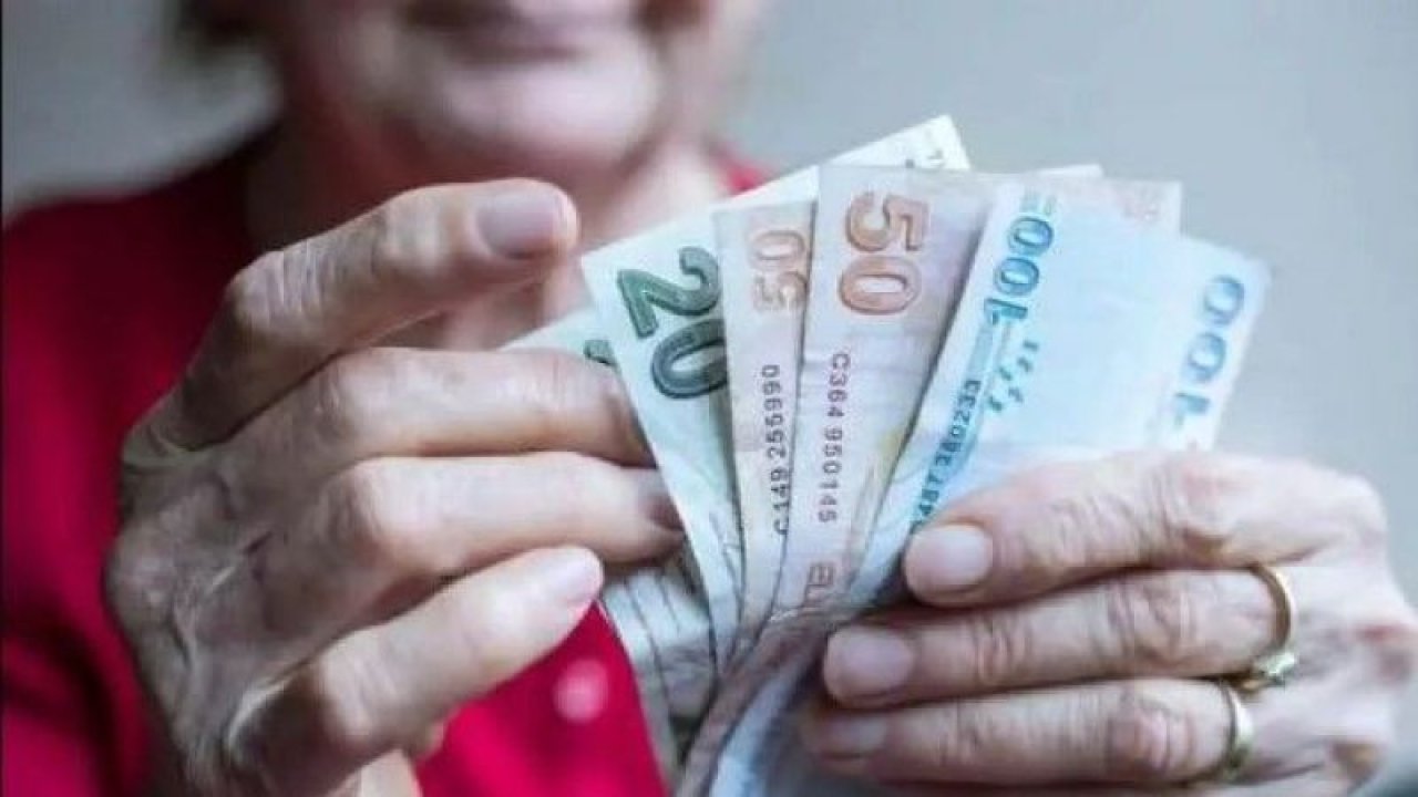 AKP’den emekli maaşına zam açıklaması: Asgari ücret artışına yakın olacak