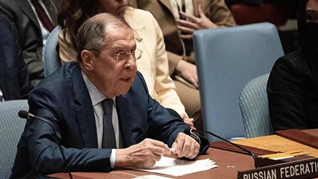 Lavrov kendini kaybetti! BM toplantısında Zelenski'ye ağır küfür