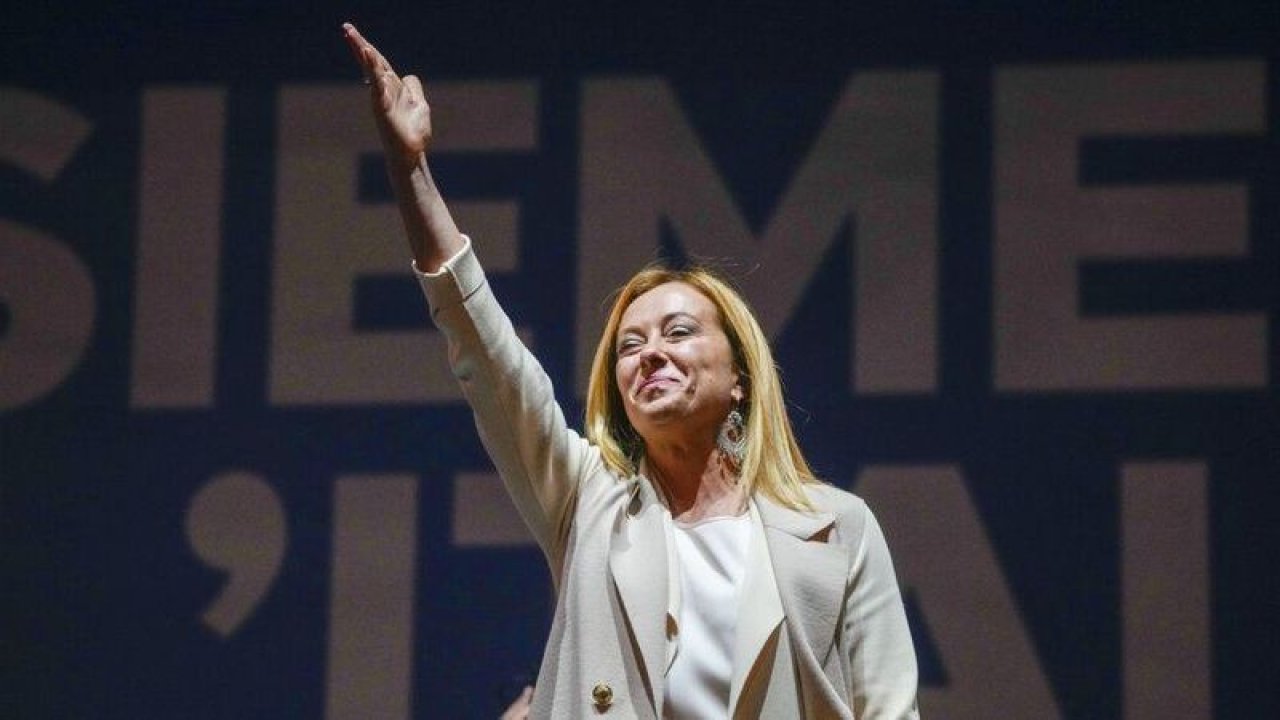 İtalya'nın ilk kadın başbakanı olacak Giorgia Meloni kimdir? Kardeşler Partisi kaç oranında oy aldı?