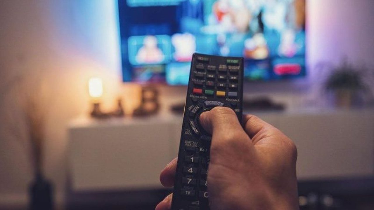 TV yayın akışı 4 Ekim 2022 Salı! Bu akşam TV'de neler var? Film ve dizi saatleri!