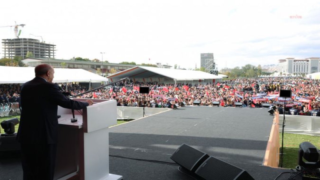 ERDOĞAN: SEÇİMDEN SONRA GENÇLERİMİZİN YÜZÜNE BAKMAYANLAR, SANDIK UFUKTA BELİRİNCE GENÇLERİ HATIRLADILAR