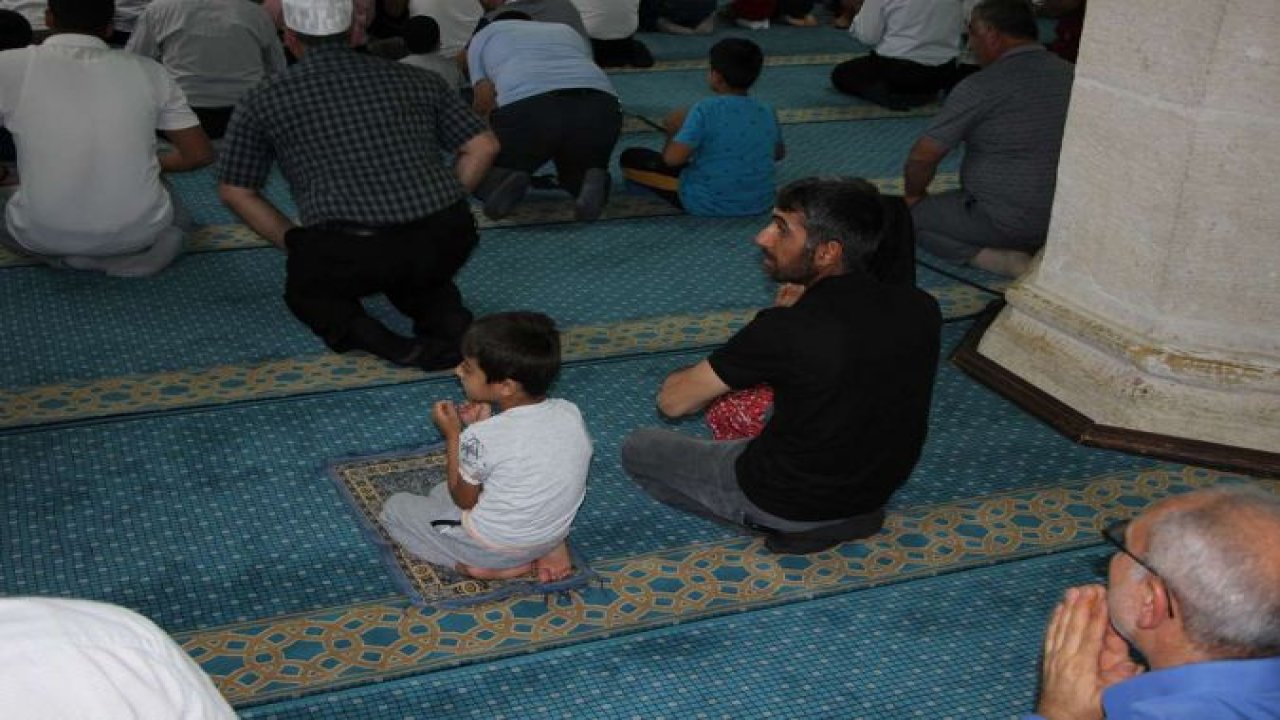 Mevlid Kandili Adıyaman’da dualarla idrak edildi