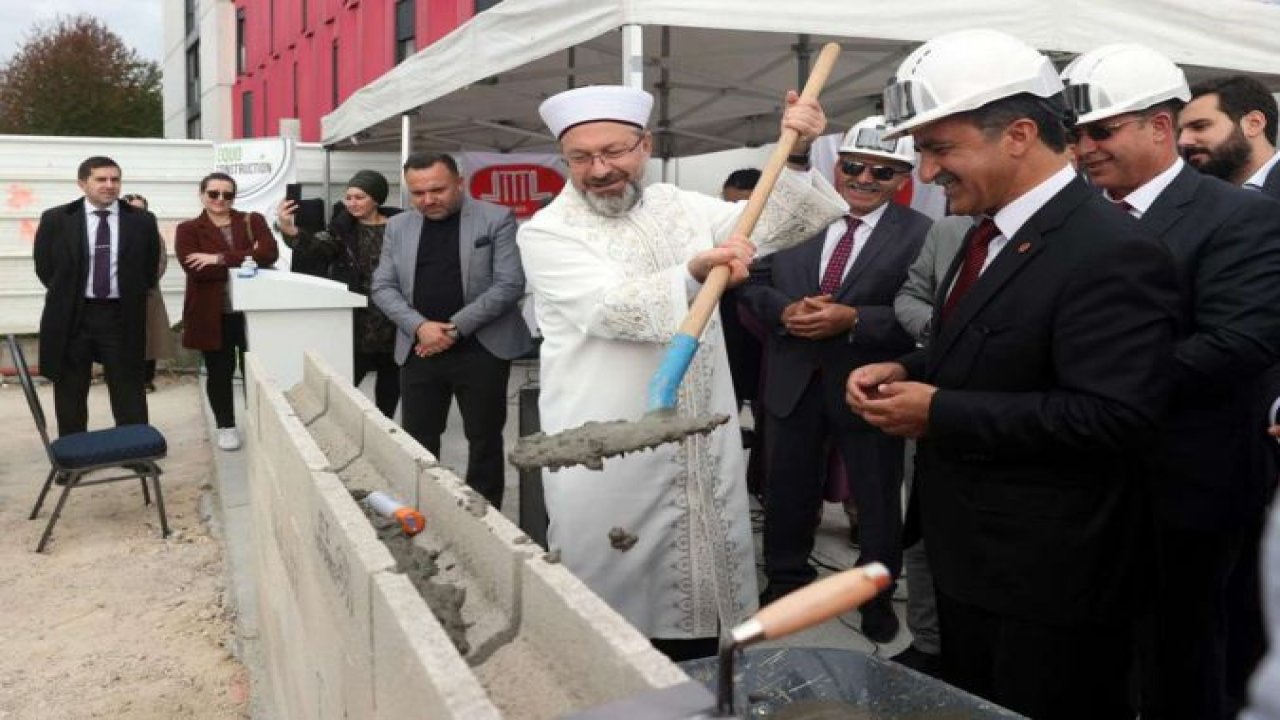 Diyanet İşleri Başkanı Erbaş, Fransa'da cami temeli atma törenine katıldı