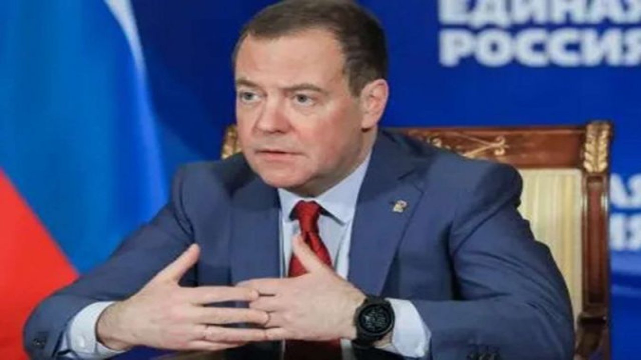 Ukrayna, Medvedev'i arananlar listesine aldı