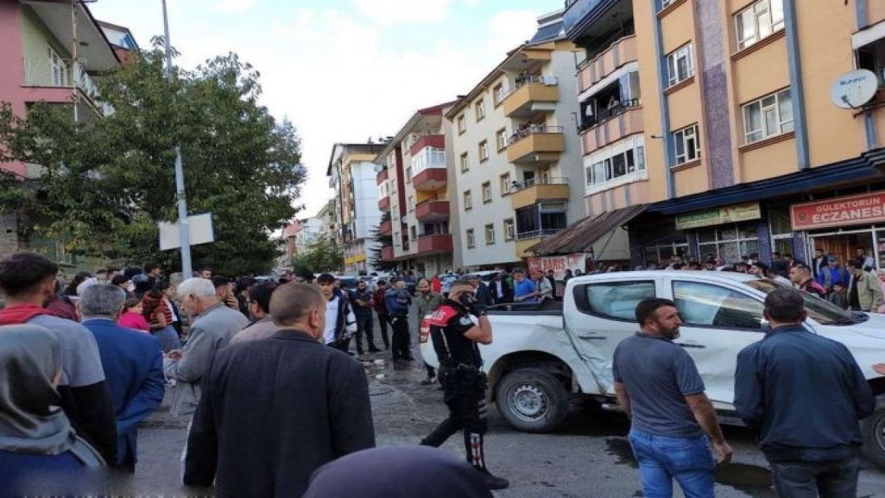 Bingöl'de yaşanan trafik kazasında aracın çarptığı iki kişi yaralandı