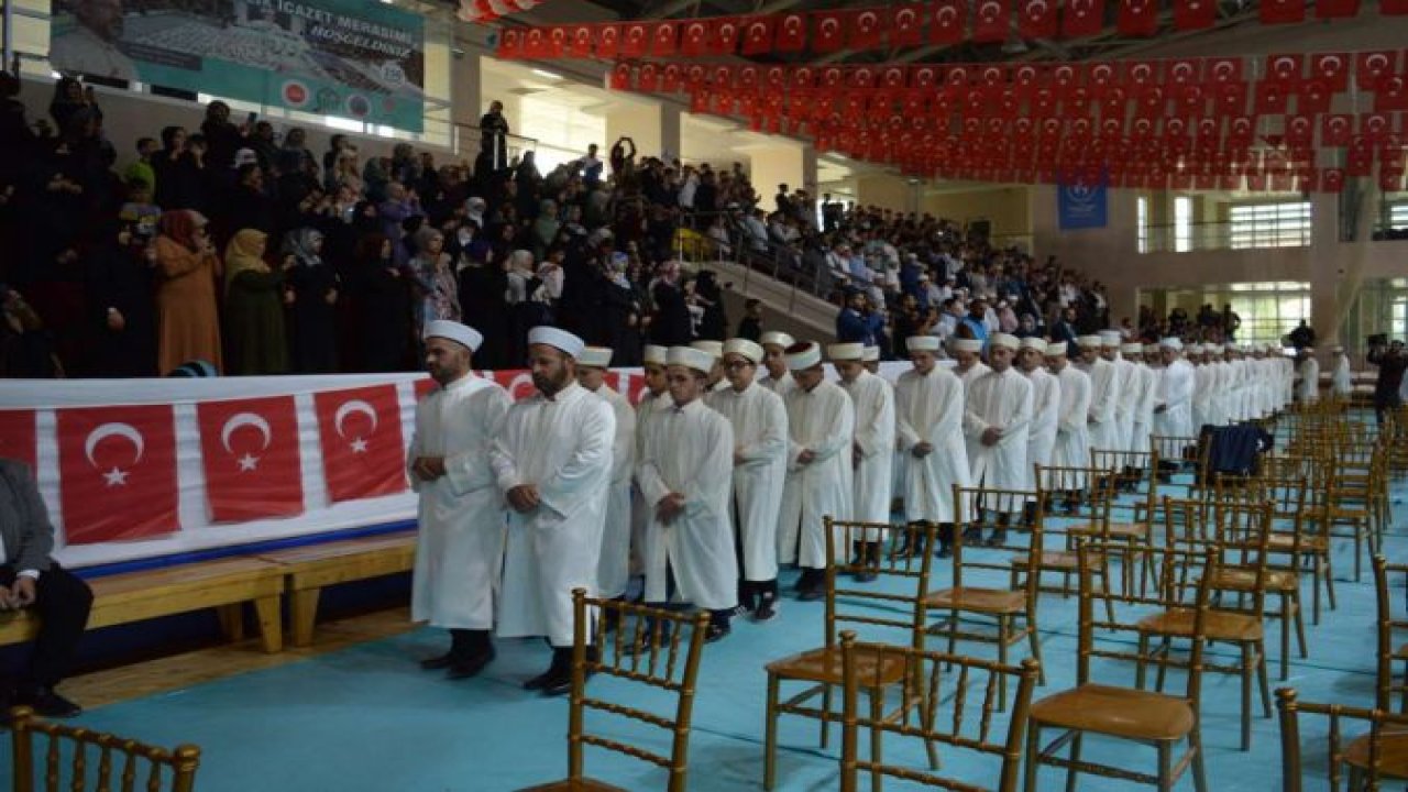 Diyanet İşleri Başkanı Erbaş 252 hafızın icazet törenine katıldı