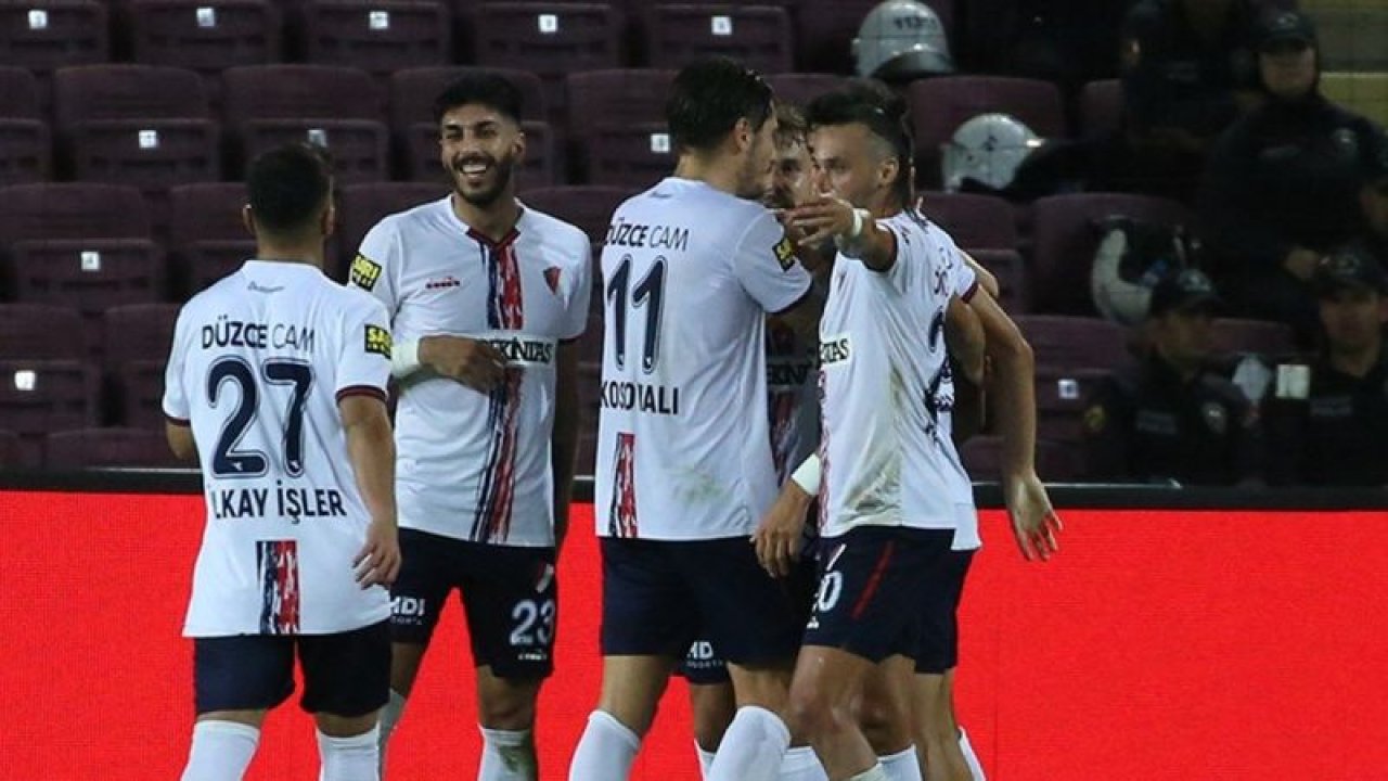 Hatayspor, sahasında Düzcespor'a 2-0 mağlup oldu!