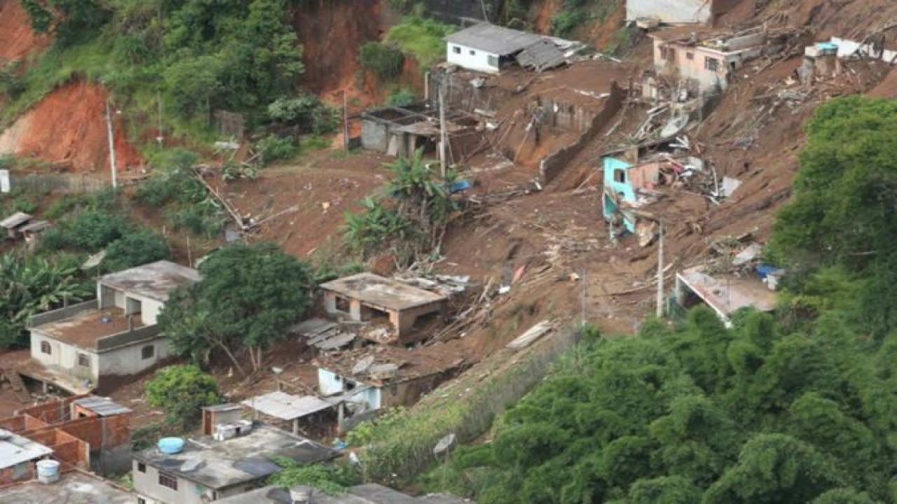 Gabon'da toprak kayması: 7 kişi hayatını kaybetti