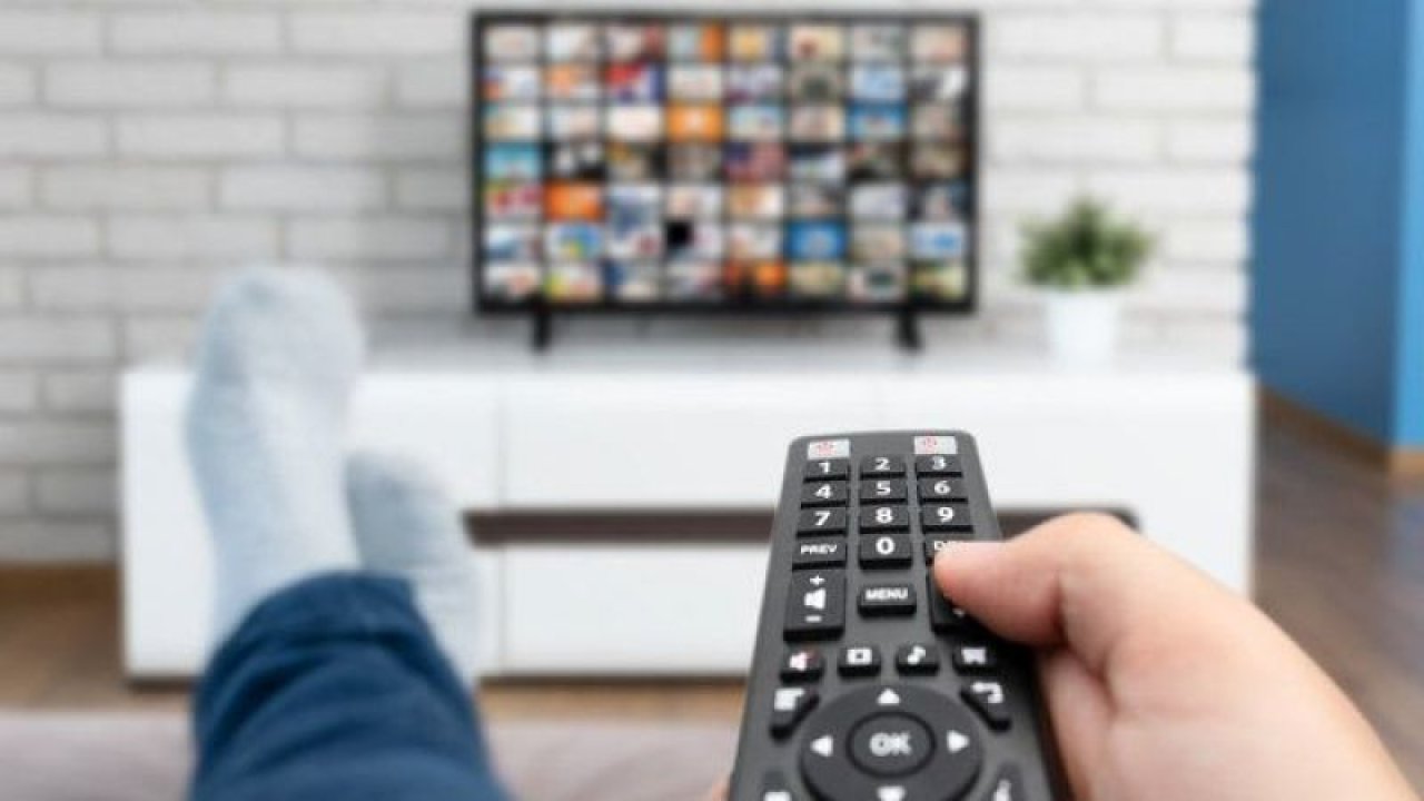 2 Aralık 2022 Cuma TV yayın akışı! Bugün televizyonda neler var? Günün filmleri ve dizileri neler?