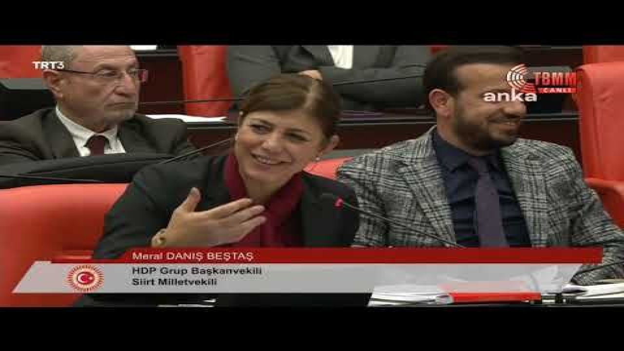 ÖZGÜR ÖZEL'DEN BAKAN VARANK'A: "TOGG KONUSUNDA ÇOK İSTİSMARCI BİR TUTUMUNUZ VAR"