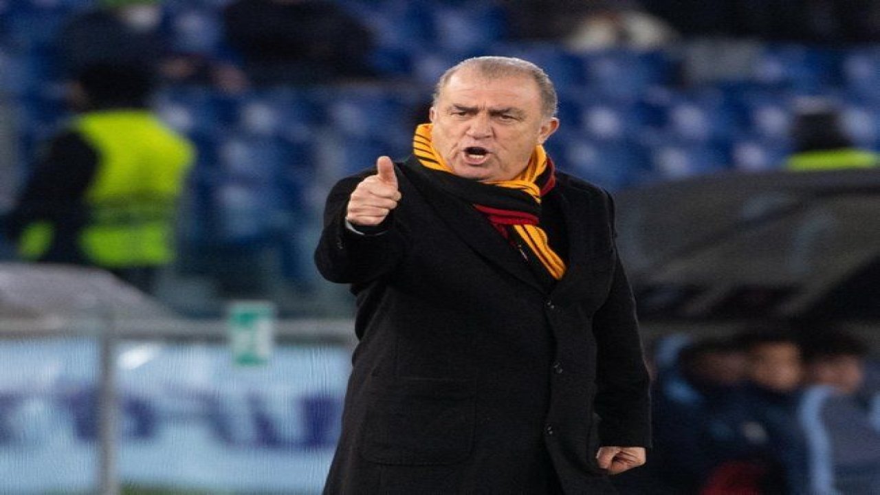 Galatasaray taraftarı küplere bindi! "Fatih Terim istifa et"