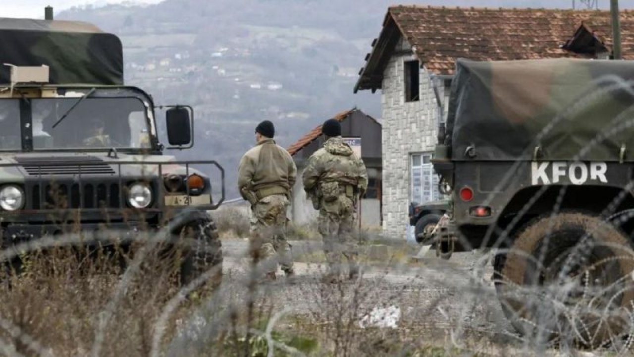 Kosova ile Sırbistan arasındaki gerginliğin nedeni ne? Savaş kapıda mı?