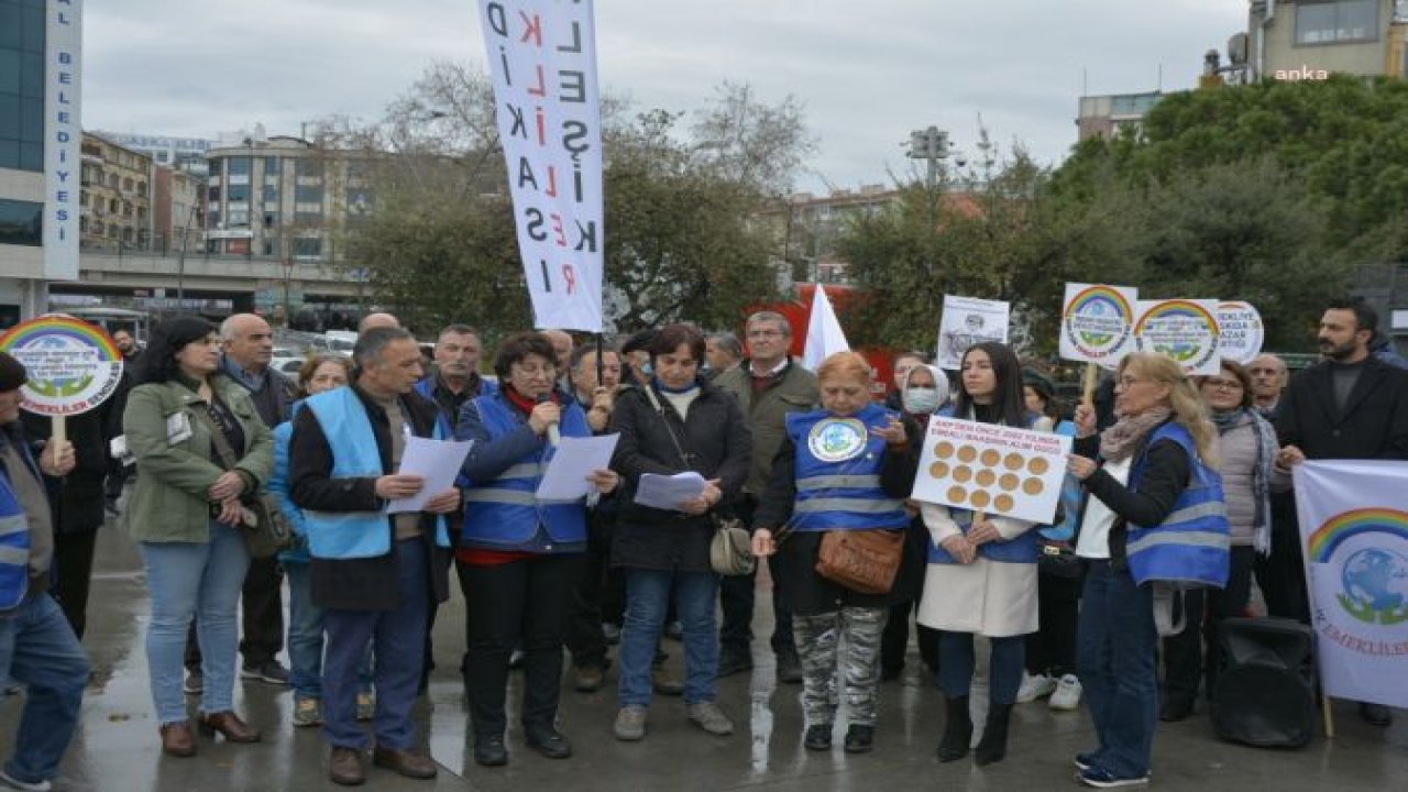 EMEKLİLER KARTAL'DA EYLEM YAPTI: "BİREYSEL ZENGİLEŞEN SEÇTİKLERİMİZİN KİTLESEL YOKSULLAŞAN EMEKLİLERİ OLMAYACAĞIZ"