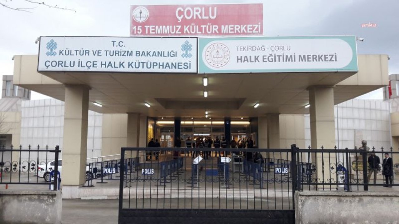 ÇORLU TREN FACİASI DAVASINDA SAVUNMA YAPAN TCDD DEMİRYOLU SERVİS MÜDÜRÜ KARASU: “DEMİRYOLU BAKIM MÜDÜRLÜKLERİNE EN AZ İKİ DEFA YAZILI UYARI GEÇİLMESİNE RAĞMEN GÖREVİNİ YERİNE GETİRMEMİŞTİR. GÖREVİNİ YERİNE GETİRMESİ GEREKENL