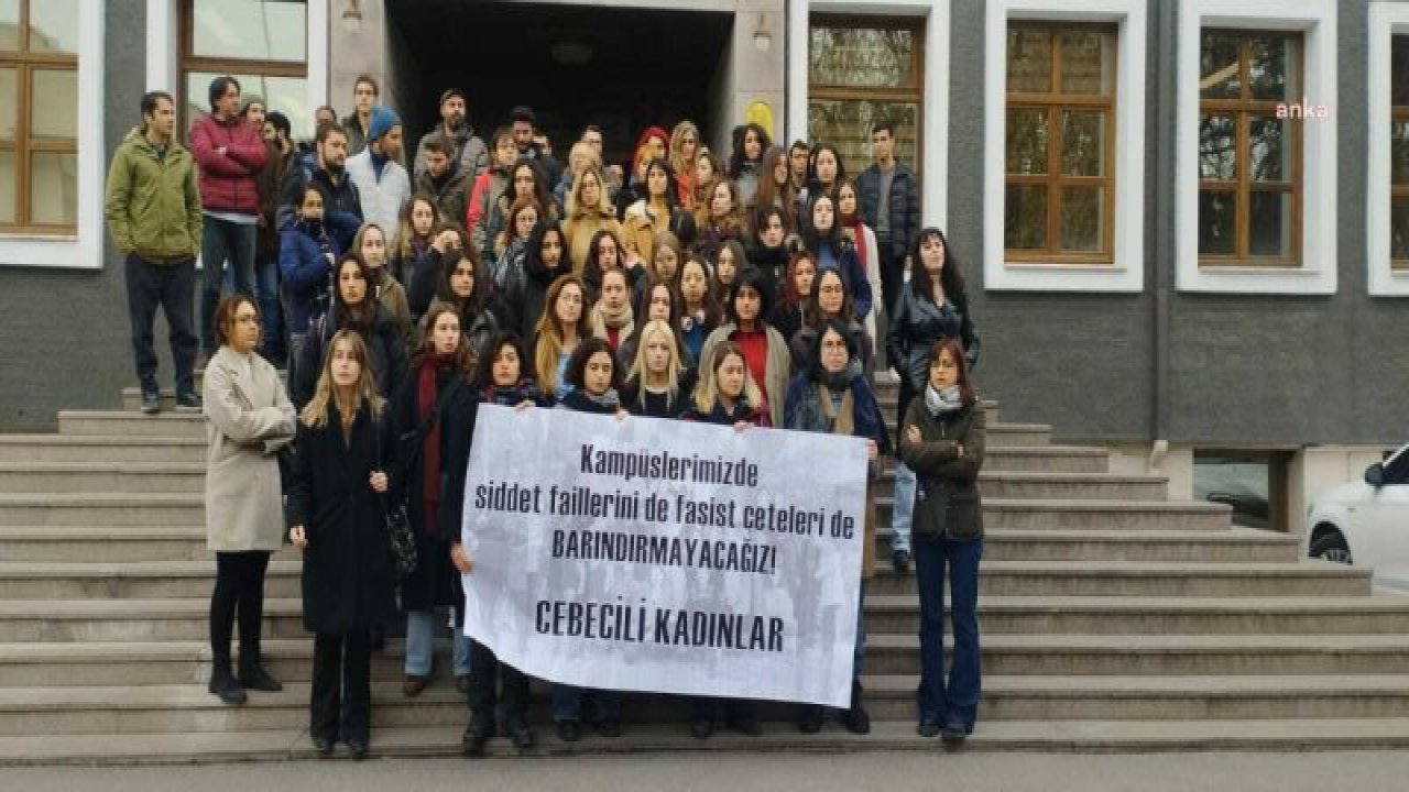 ANKARA ÜNİVERSİTESİ ÖĞRENCİLERİ, ARKADAŞLARI E.M.’NİN BIÇAKLI SALDIRAYA UĞRAMASI VE ÜNİVERSİTE YÖNETİMİNİN SESSİZ KALMASINI PROTESTO ETTİ