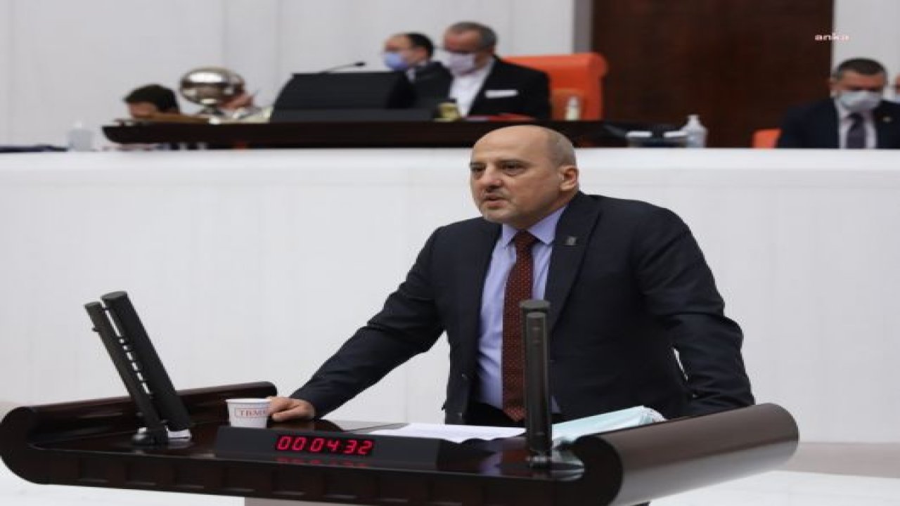 AHMET ŞIK’TAN FUAT OKTAY’A ‘BORSA MANİPÜLASYONU’ SORUSU: “MİT TARAFINDAN HAZIRLANDIĞI İDDİA EDİLEN RAPORDA İSMİ GEÇEN AKP’Lİ İSİMLER KİMLER”