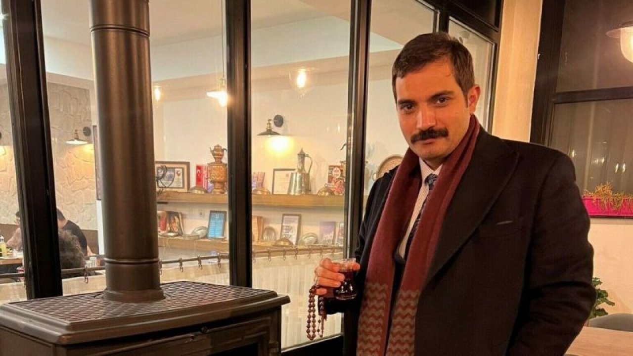 SİNAN ATEŞ’İN EŞİ AYŞE ATEŞ’E TAZİYE ZİYARETİNDE BULUNAN DAVUTOĞLU: “EŞİNİZE YAPILAN HAİN SUİKASTIN HESABINI DÖRT AY SONRA BİZ SORACAĞIZ. SİNAN ATEŞ’İN KANI YERDE KALMAYACAK”