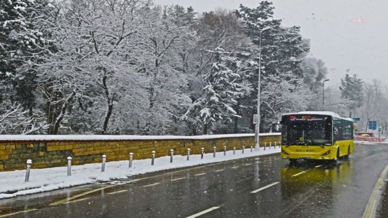 İBB EKİPLERİ 555 NOKTADA KAR KÜREME VE MÜDAHALE ARAÇLARIYLA BEKLEYECEK