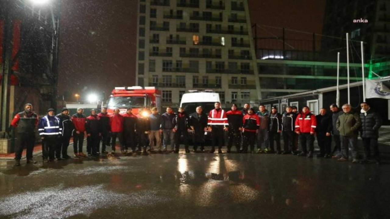 KARTAL BELEDİYESİ ARAMA KURTARMA EKİPLERİ, DEPREM ÇALIŞMALARINA KATILMAK ÜZERE BÖLGEYE DOĞRU YOLA ÇIKTI