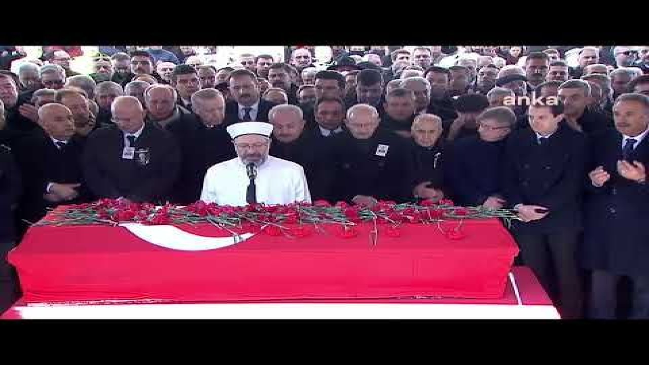 ÖNCEKİ CHP GENEL BAŞKANI DENİZ BAYKAL İÇİN AHMET HAMDİ AKSEKİ CAMİSİ'NDE CENAZE TÖRENİ DÜZENLENDİ