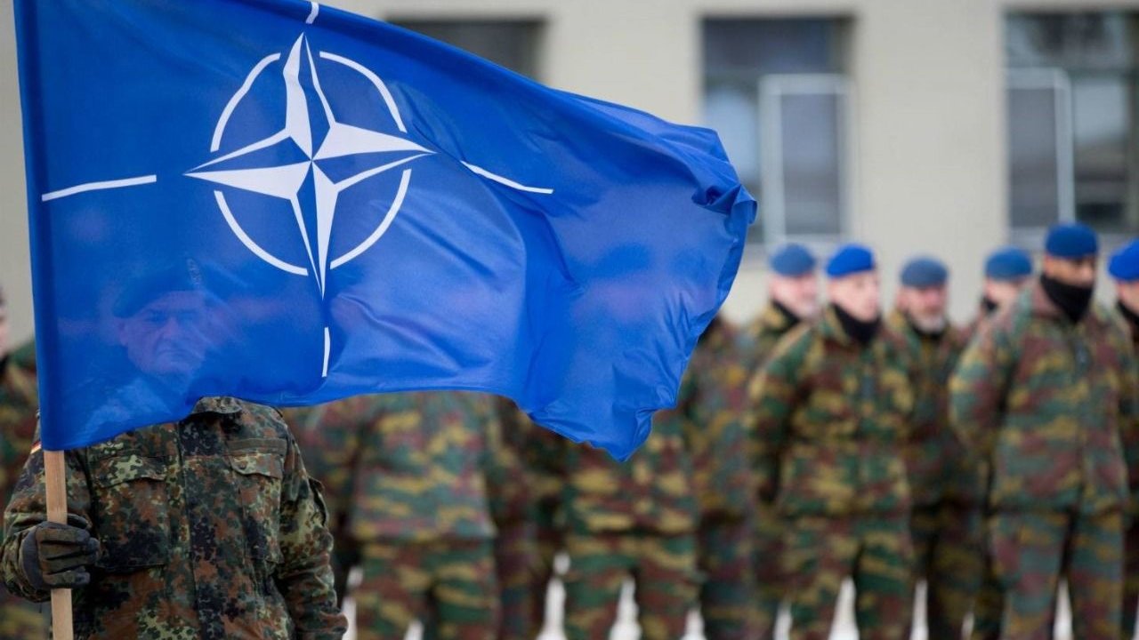 Almanya noktayı koydu: NATO Rusya'ya askeri müdahalede bulunacak mı?