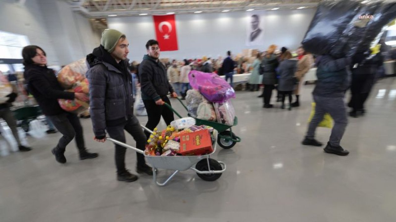 İBB'NİN DEPREM BÖLGESİNE GÖNDERDİĞİ YARDIM TIR'I SAYISI 411'E ULAŞTI