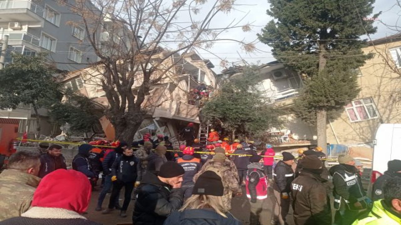 HATAY’DAKİ İKİ BÜYÜK DEPREMİN ARDINDAN ANTAKYA’DA YIKILAN BİNANIN ENKAZINDA KALAN ÜÇ KİŞİNİN CANSIZ BEDENİNE SABAH SAATLERİNDE ULAŞILDI