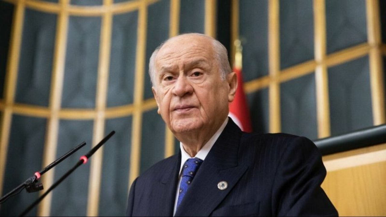 DEVLET BAHÇELİ, BEŞİKTAŞ-ANTALYASPOR MAÇINDA ATILAN “HÜKÜMET İSTİFA” SLOGANI NEDENİYLE BEŞİKTAŞ ÜYELİĞİNDEN İSTİFA ETTİ