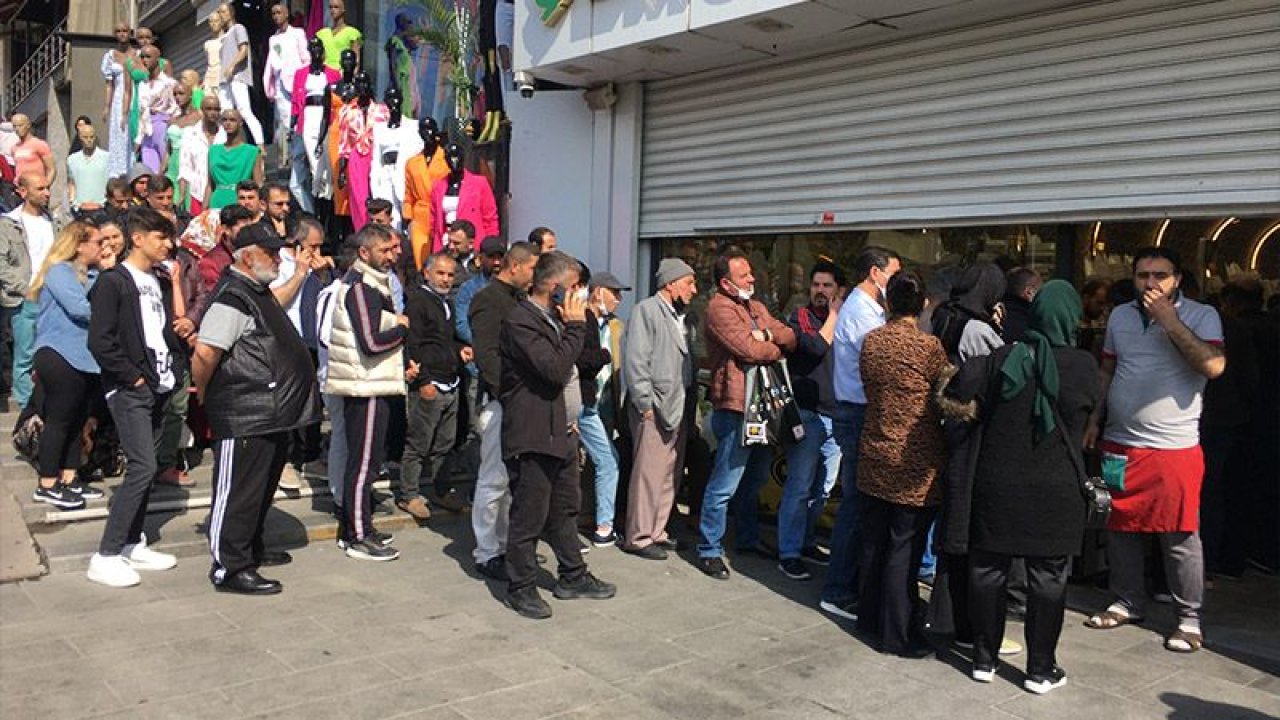 Duyan akın etti! İstanbul'da ucuz baklava kuyruğu