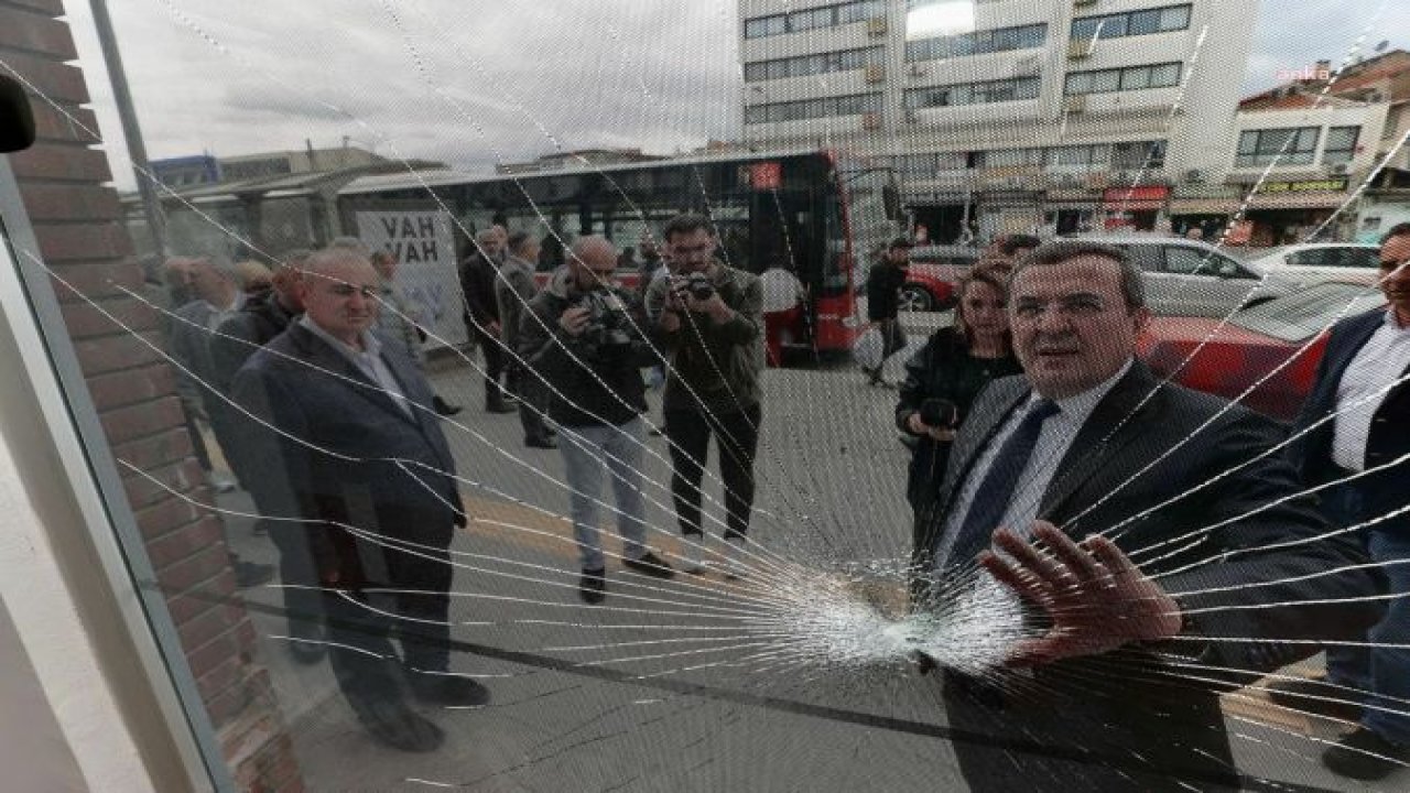 CHP'NİN İZMİR KONAK'TAKİ SEÇİM BÜROSUNA TAŞLI SALDIRI...KONAK BELEDİYE BAŞKANI BATUR: “YILMADAN MÜCADELEMİZE DEVAM EDECEĞİZ”