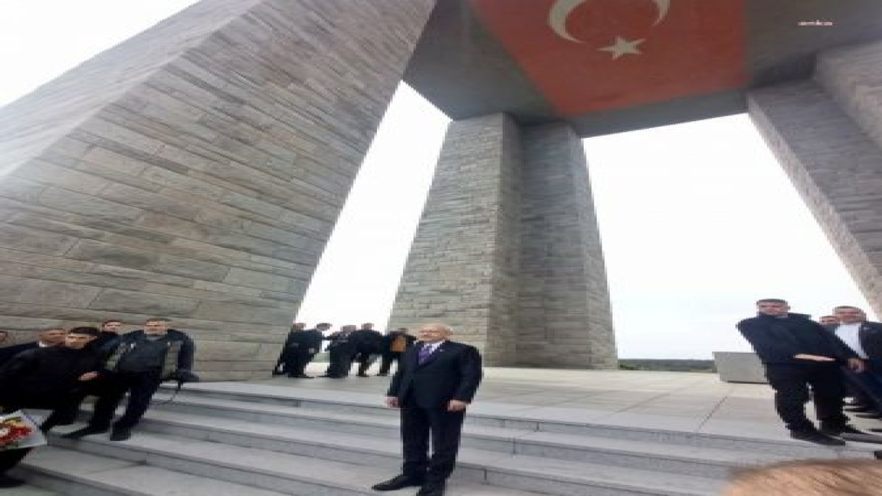 CUMHURBAŞKANI ADAYI KILIÇDAROĞLU, ÇANAKKALE ŞEHİTLİKLERİ’Nİ ZİYARET ETTİ