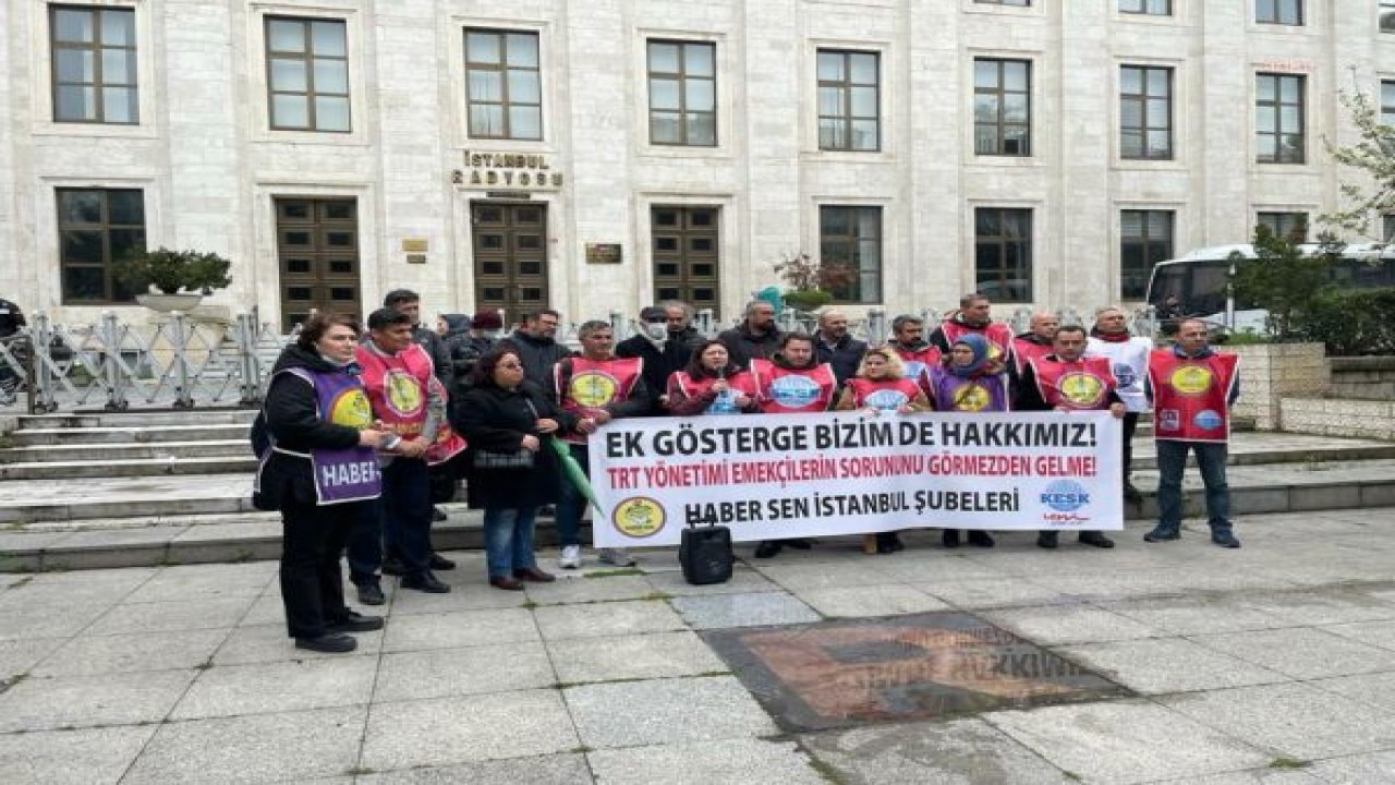 TRT ÇALIŞANLARI VE EMEKLİLERİNDEN EK GÖSTERGE PROTESTOSU: "TRT YÖNETİMİ CAMDAN BAKMA, SORUNU ÇÖZ"