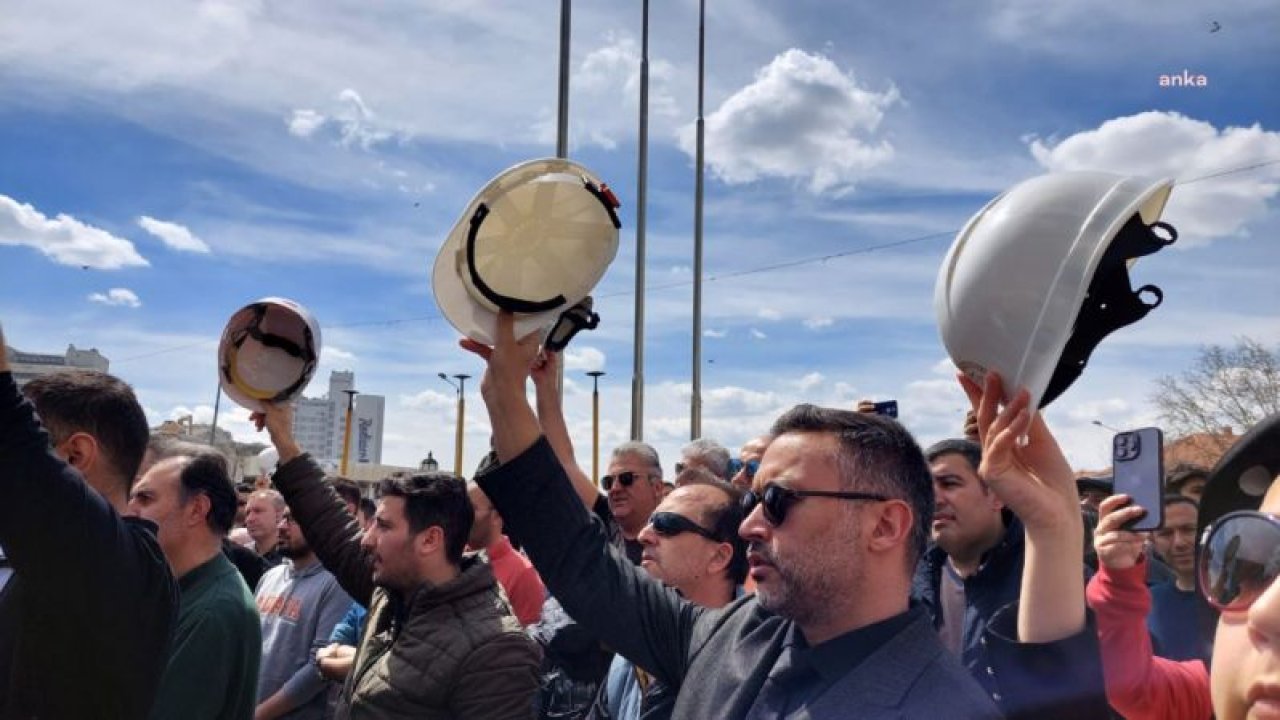 KAMU MÜHENDİSLERİNDEN ANKARA ULUS’TA EYLEM: “BİR MÜHENDİS, ORTALAMA 18 BİN LİRA GELİRLE YOKSULLUK SINIRININ NEREDEYSE YARISINA YAKIN BİR ÜCRETLE ÇALIŞMAKTADIR”