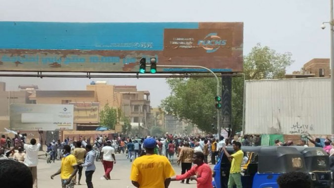 Sudan'da cunta karşıtı protestolarda 9 kişi öldü, yüzlerce kişi yaralandı