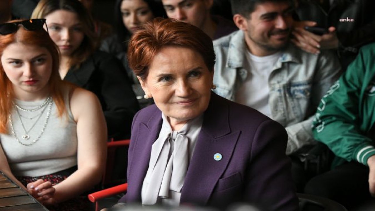 AKŞENER: “SAYIN ERDOĞAN, VASATLIĞI SEVİYOR. BU KADAR ÇOK ÜNİVERSİTE AÇILMASINI DA BÖYLE YORUMLAMALIYIZ. YANİ VASATLIĞIN YAYILMASI”