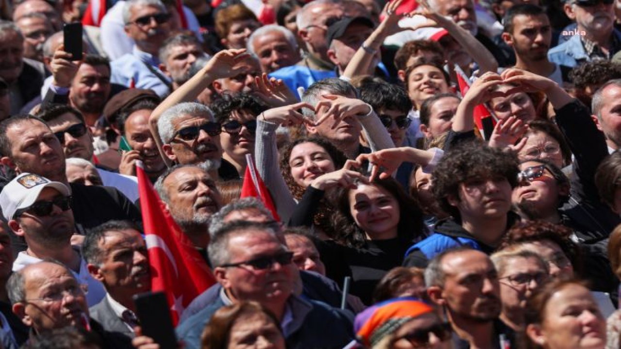 İMAMOĞLU: "BUNLAR MEMLEKETİ EKONOMİK OLARAK, HUZUR OLARAK, GÜVEN OLARAK, ADALET OLARAK NEREDEYSE UÇURUMUN KENARINA GETİRDİ"