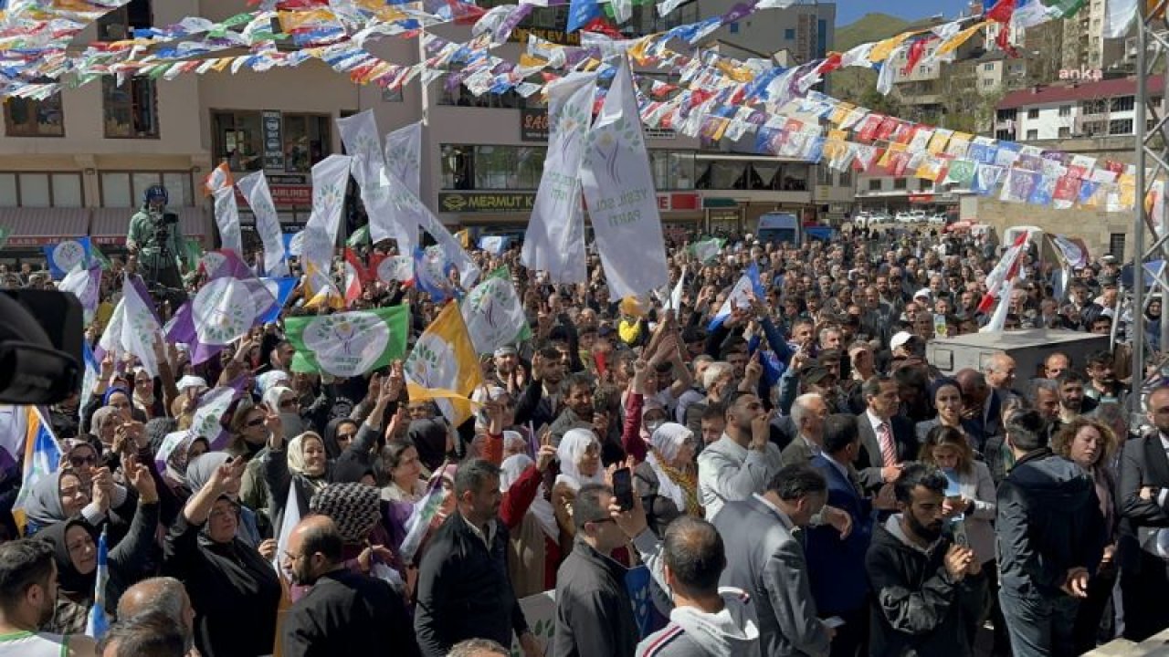 MİTHAT SANCAR, BİTLİS’TE: “HER BİR OY VEREN KARDEŞİMİZ AYNI ZAMANDA SEÇİM GÖREVLİSİDİR. SABAHLARA KADAR SANDIKLARIN BAŞINDA HEP BİRLİKTE NÖBET TUTACAĞIZ”