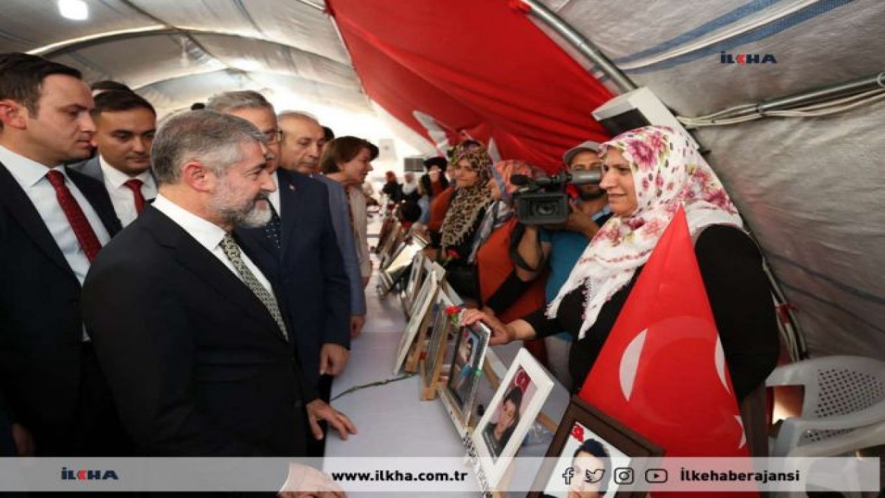 Bakan Nebati Diyarbakır'da evlat nöbetindeki aileleri ziyaret etti