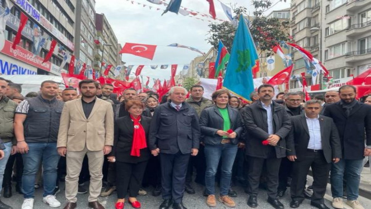 ŞİŞLİ'DE 19 MAYIS, FENER ALAYI VE KONSER EŞLİĞİNDE KUTLANDI... VATANDAŞLARI 28 MAYIS'TA SANDIĞA ÇAĞIRAN KAFTANCIOĞLU: "OYLARINIZA BİR ÇİFT MAVİ GÖZÜN IŞIĞINDA SAHİP ÇIKACAĞIMIZA SÖZ VERİYORUM"