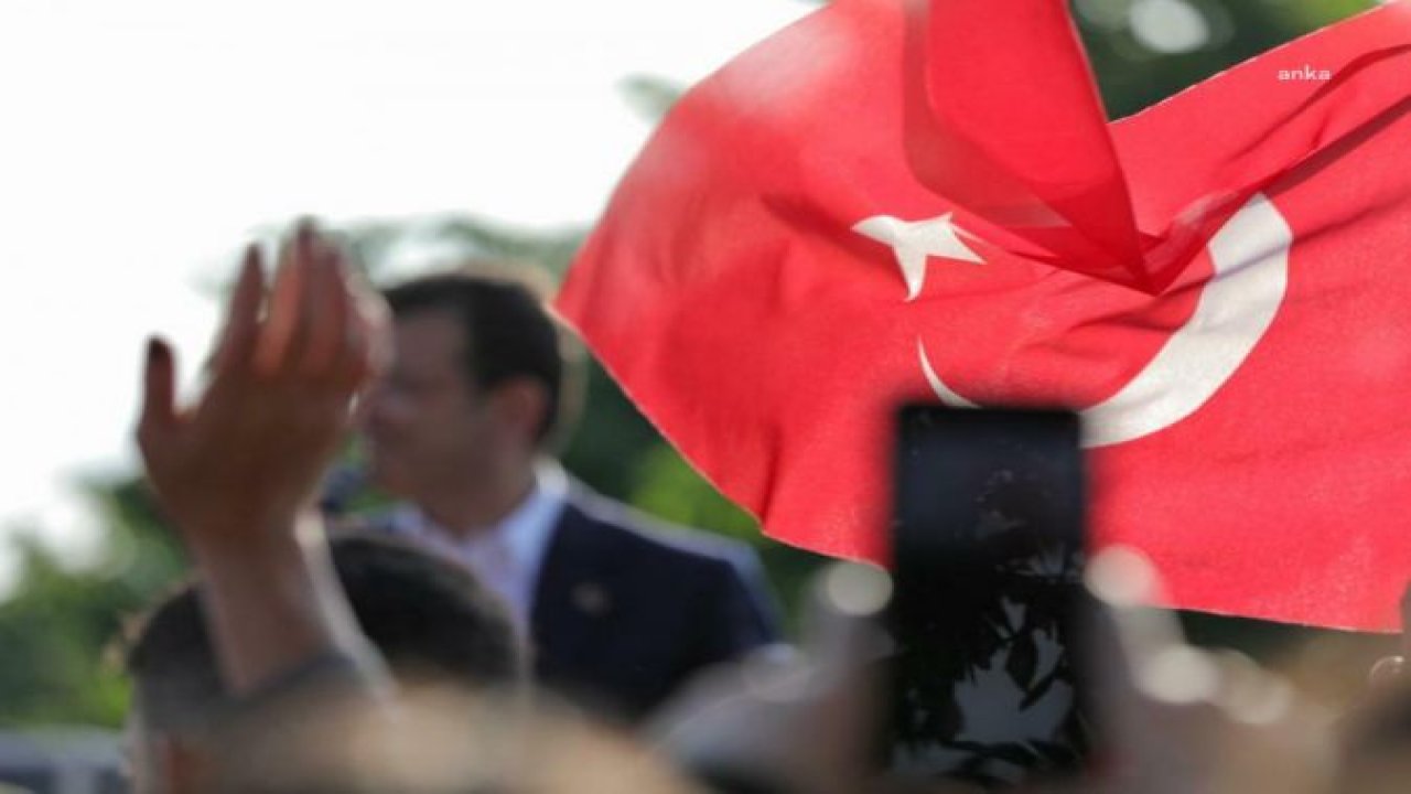 TUZLA’DA BİNLERCE VATANDAŞA KONUŞAN İMAMOĞLU: "BU MİLLETİN VATAN, MİLLET, BAYRAK, ATATÜRK SEVGİSİNİ ÖLÇMEYE KALKANLARI 1 HAFTA SONRA EVİNE YOLLAYACAĞIZ"