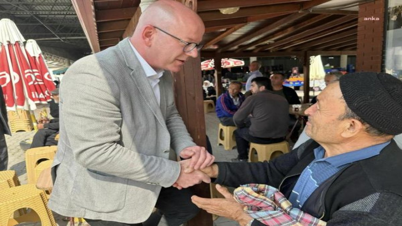 SERKAN SARI’DAN, DÖVİZ KURUNDAKİ ARTIŞA TEPKİ: 'BEN EKONOMİSTİM' DİYEN ERDOĞAN’IN İFLAS EDEN EKONOMİ POLİTİKALARININ MAĞDURİYETİNİ VATANDAŞLARIMIZ FAKİRLEŞEREK ÖDÜYOR. FAKİRLİĞİN MİMARI RECEP TAYYİP ERDOĞAN’DIR”