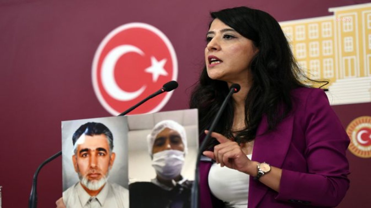 EMEP’Lİ SEVDA KARACA DEMİR: “ASGARİ ÜCRET GÖRÜŞMELERİNİN MASA BAŞINDA AL GÜLÜM VER GÜLÜM OYUNUNA DÖNÜŞMESİNE SEYİRCİ KALMAYALIM”